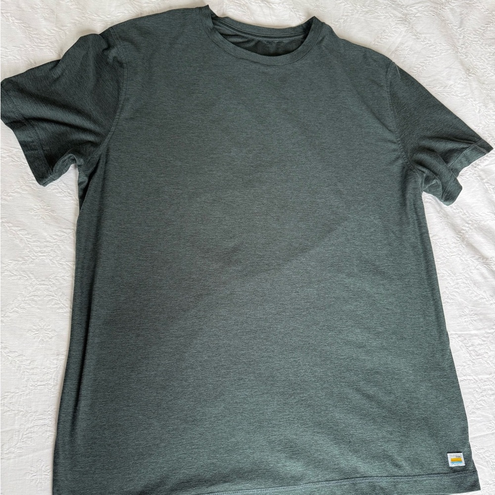 Vuori Strato Tech Tee - Size L - Aspen Green Heather